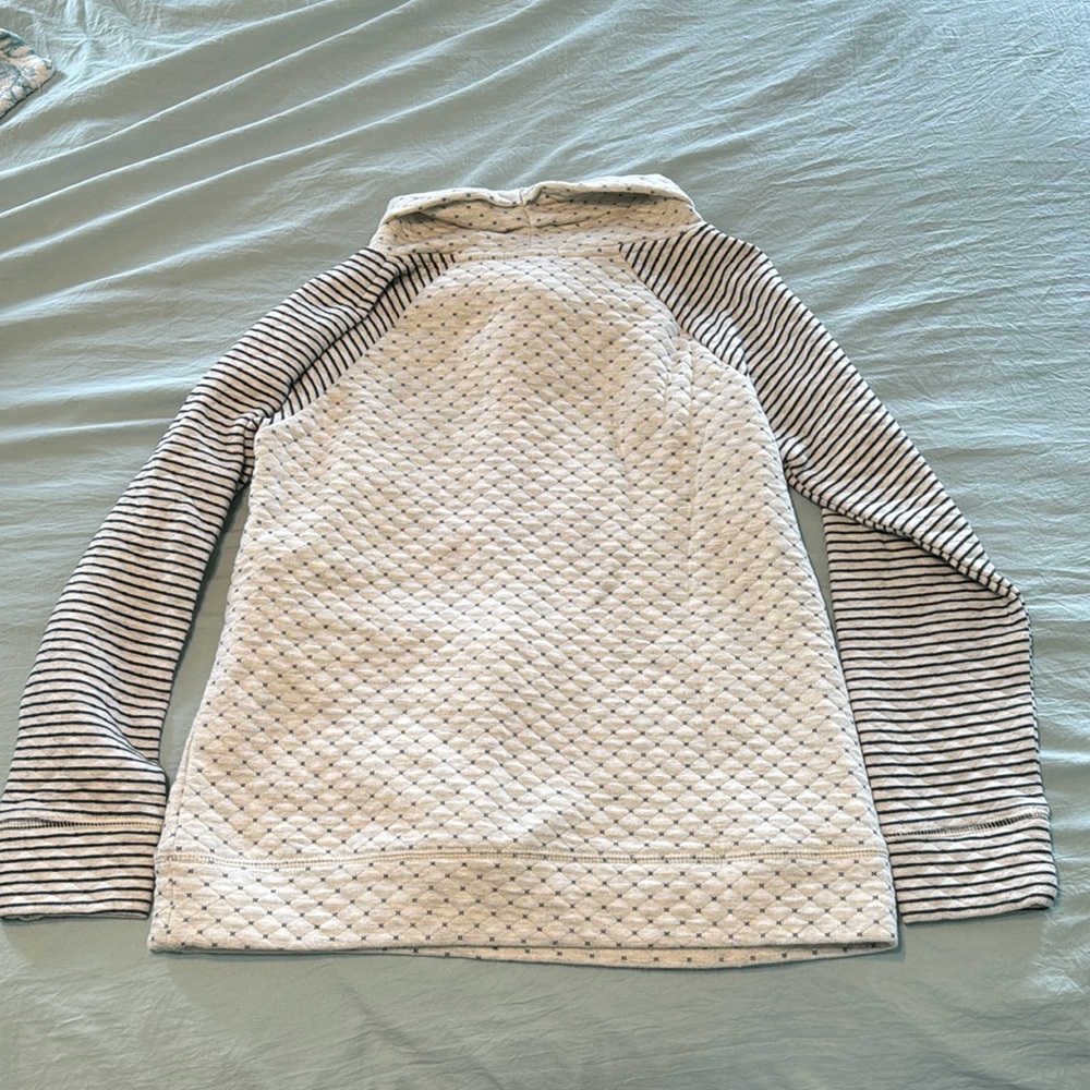 Maurice’s pullover - Picture 2 of 2